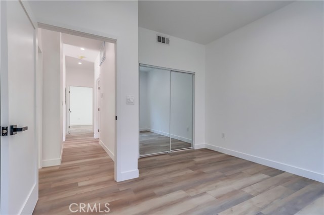 MLS #OC25225401 image #27