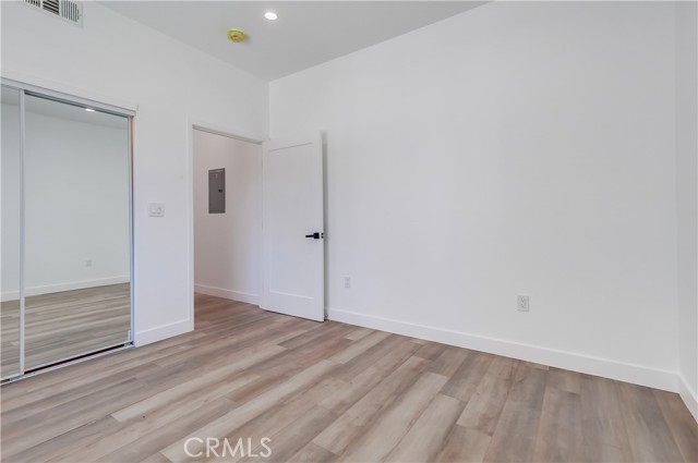 MLS #OC25225401 image #31