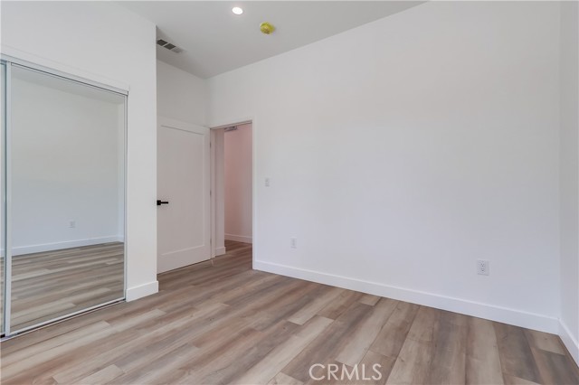 MLS #OC25225401 image #33