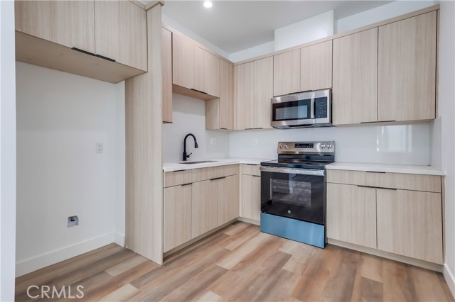 MLS #OC25225401 image #40