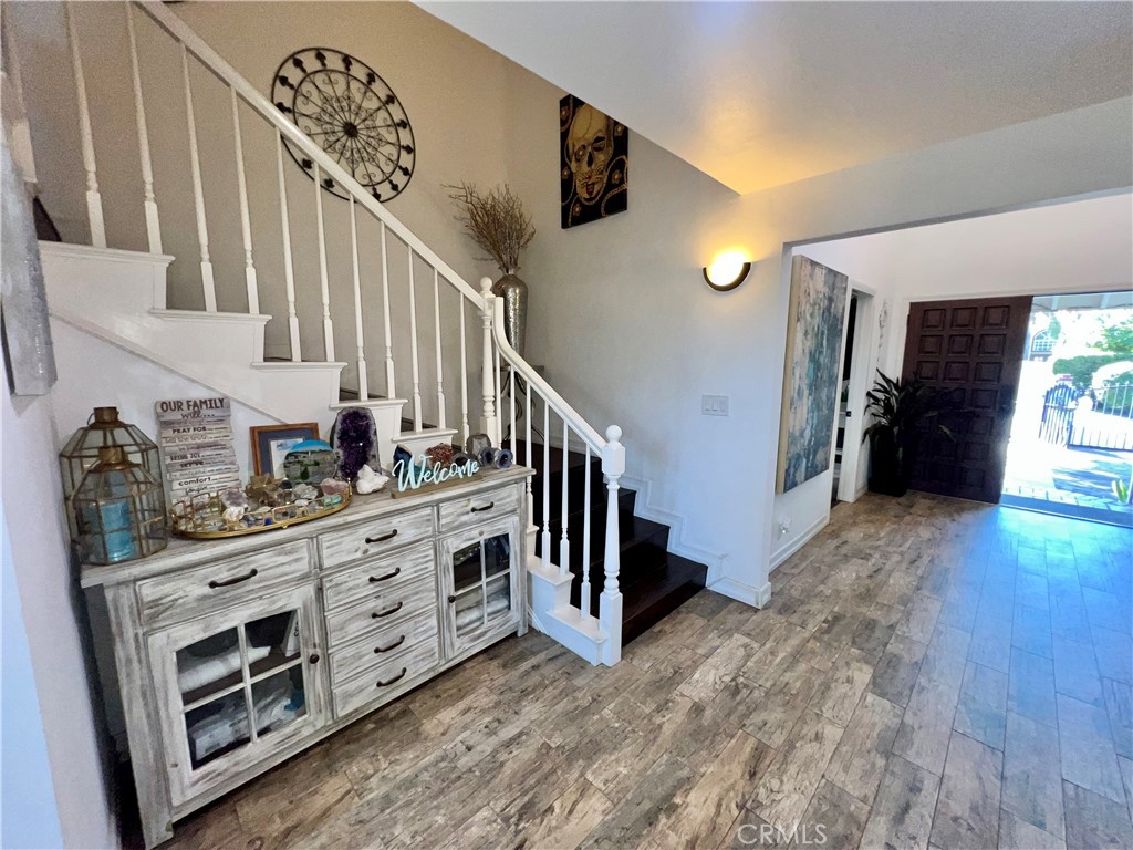 MLS #OC25225415 image #16