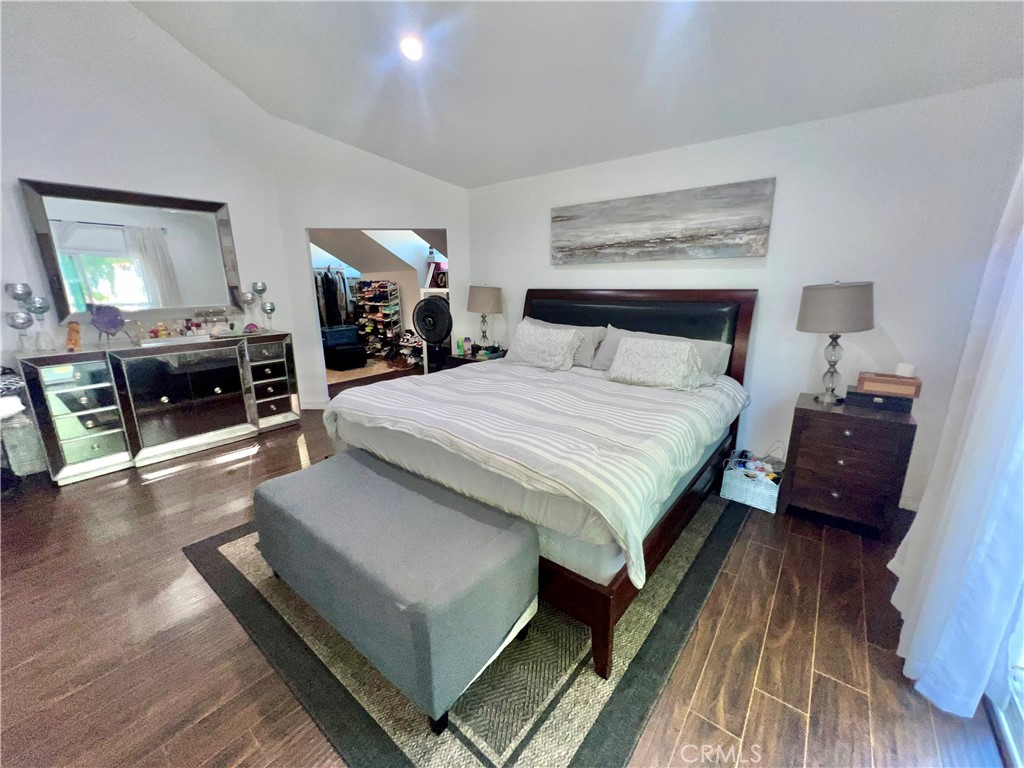 MLS #OC25225415 image #21