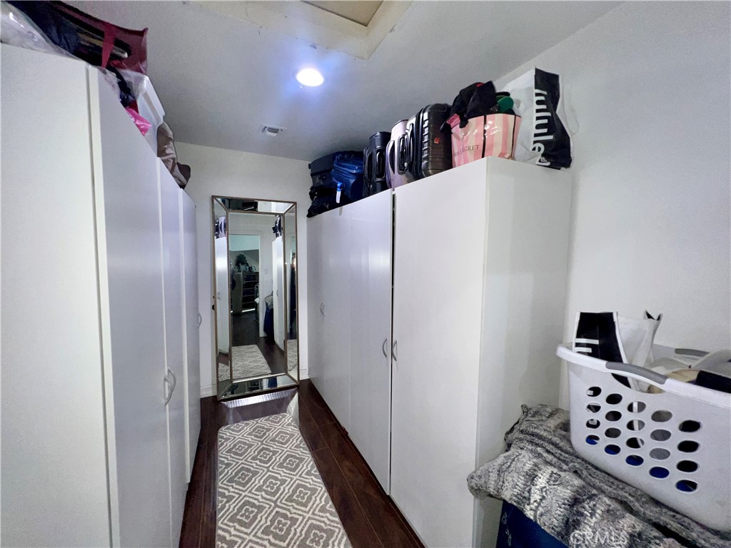 MLS #OC25225415 image #25