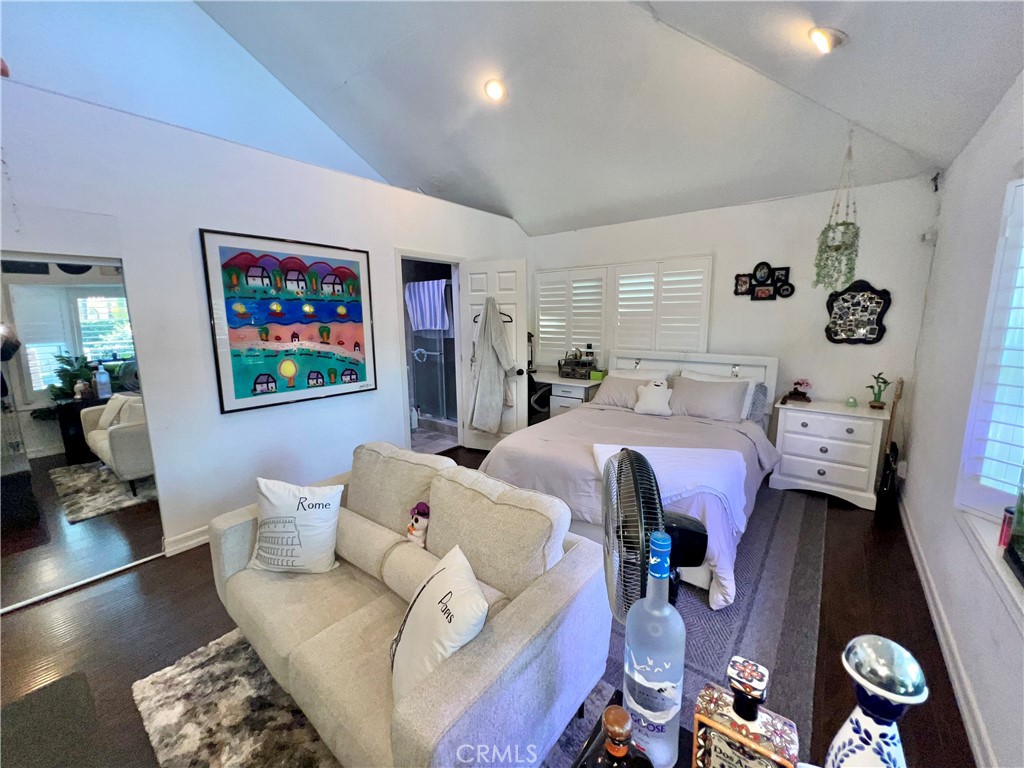 MLS #OC25225415 image #30