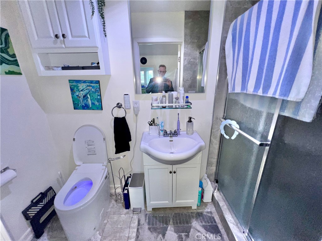 MLS #OC25225415 image #32