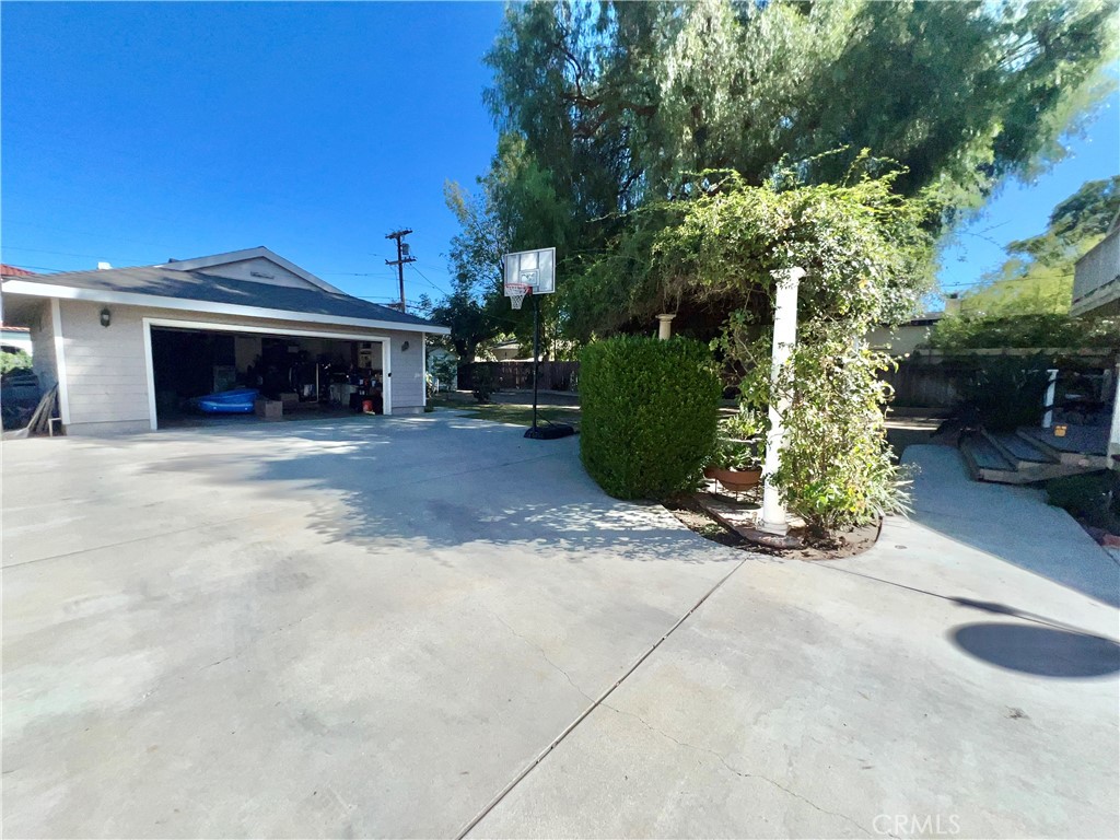 MLS #OC25225415 image #53