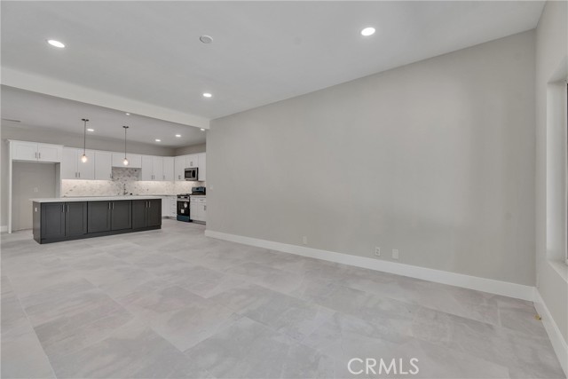 MLS #OC25225506 image #23