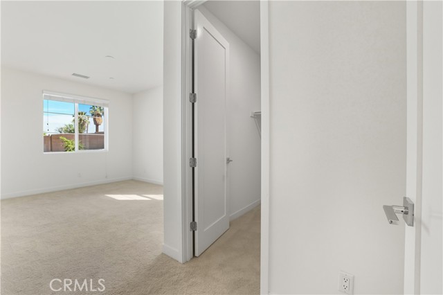 MLS #OC25225551 image #26