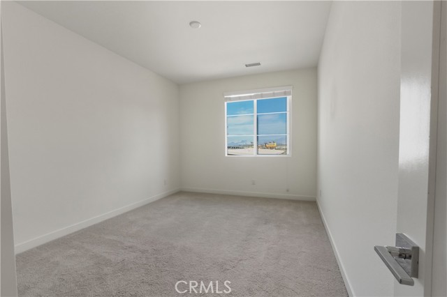 MLS #OC25225551 image #32