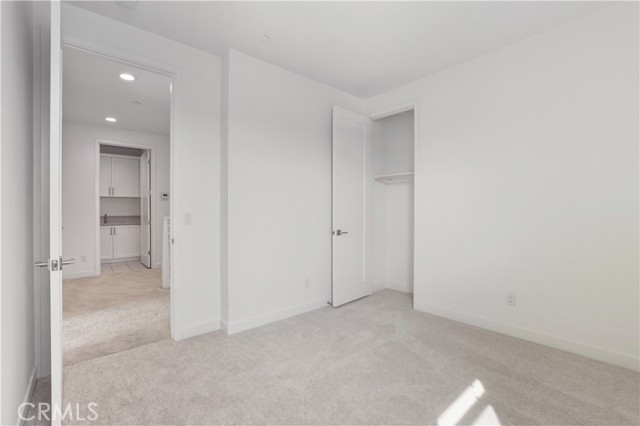 MLS #OC25225551 image #35