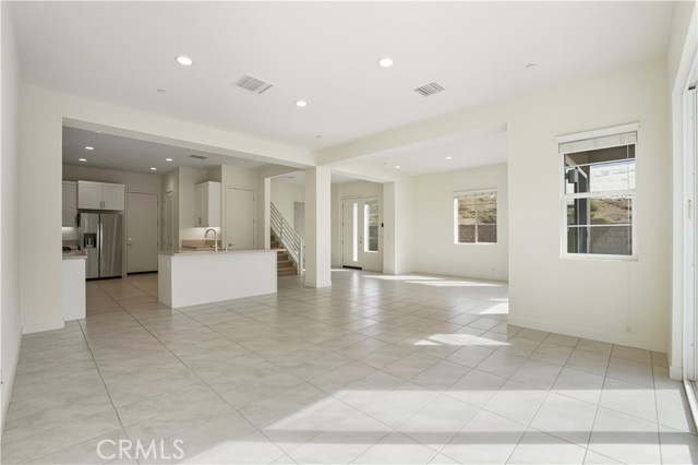 MLS #OC25225551 image #6