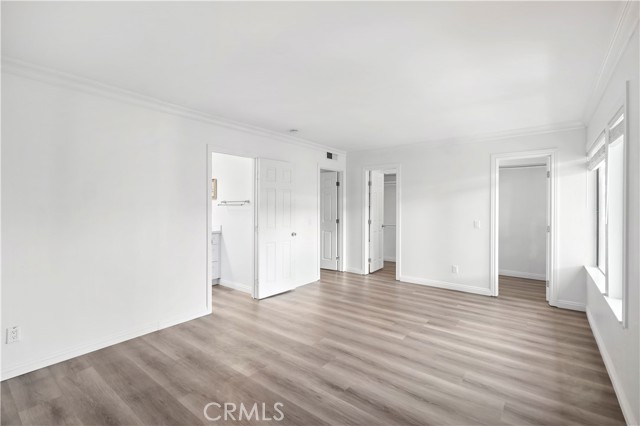 MLS #OC25225622 image #11