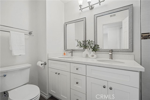 MLS #OC25225622 image #22