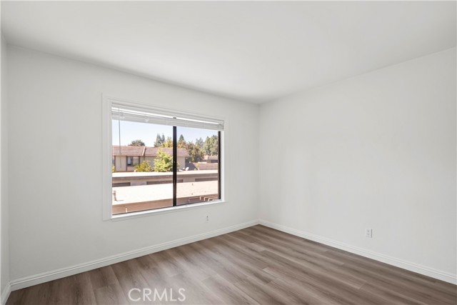 MLS #OC25225622 image #24