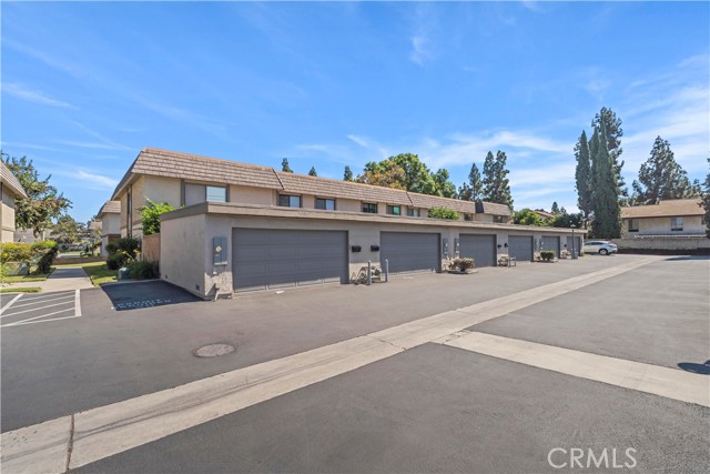 MLS #OC25225622 image #33