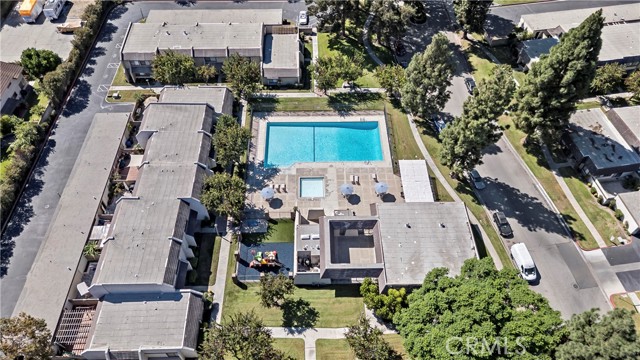 MLS #OC25225622 image #35