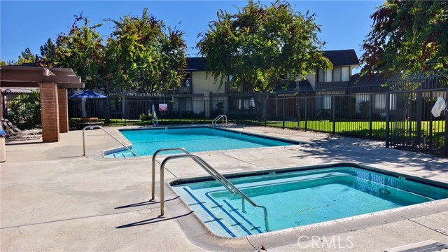 MLS #OC25225622 image #37