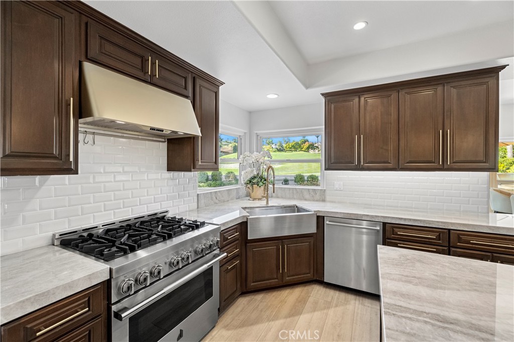 MLS #OC25225660 image #12