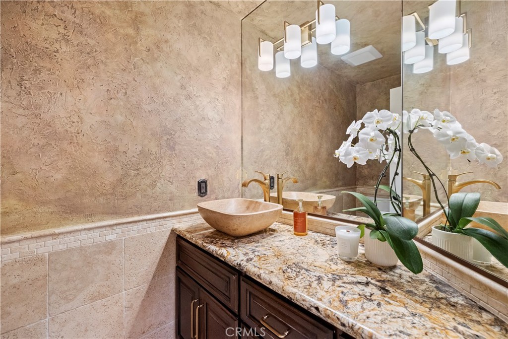 MLS #OC25225660 image #17