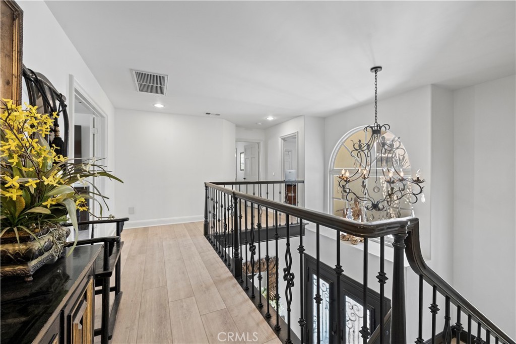 MLS #OC25225660 image #18