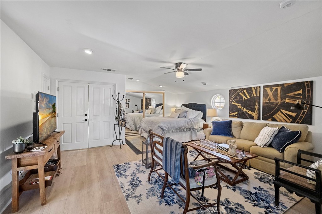 MLS #OC25225660 image #36