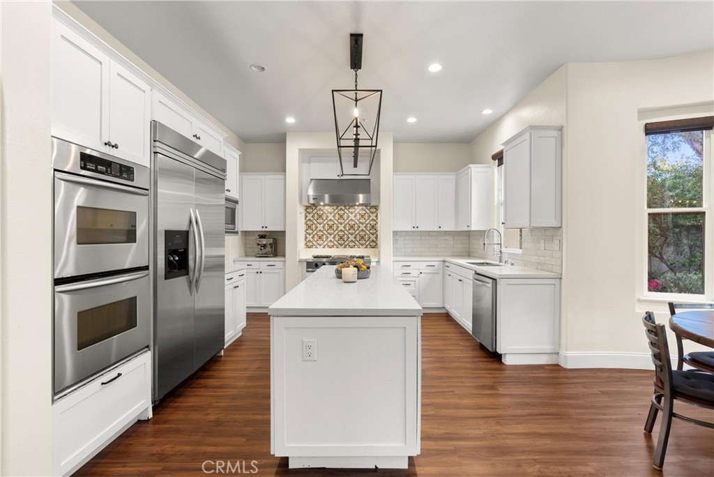 MLS #OC25225684 image #3