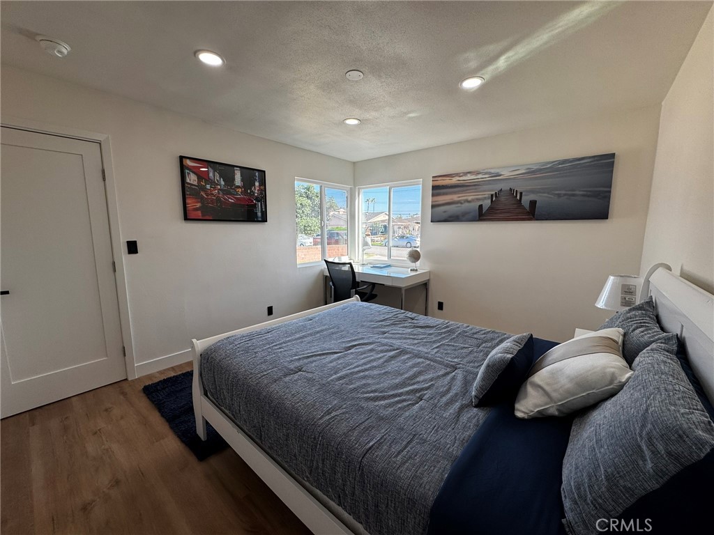 MLS #OC25225709 image #13