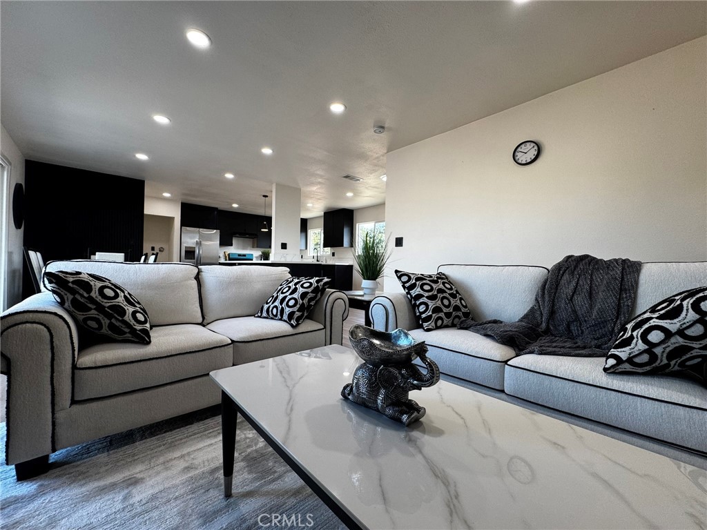 MLS #OC25225709 image #3