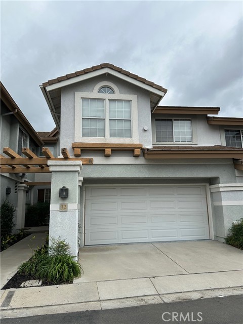 MLS #OC25225816 image #0