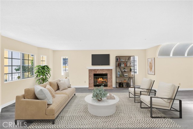 MLS #OC25225903 image #1