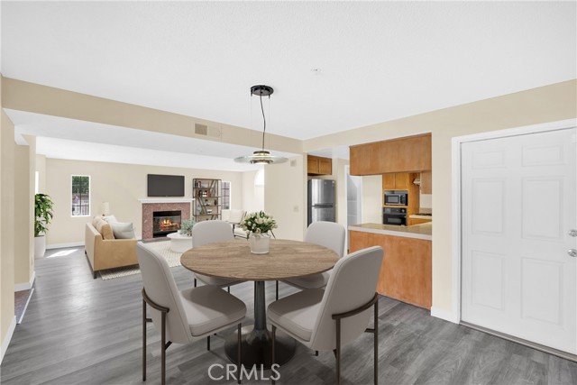 MLS #OC25225903 image #2