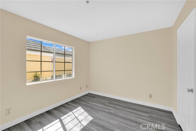 MLS #OC25225903 image #21