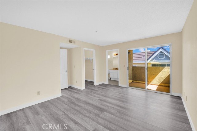 MLS #OC25225903 image #24