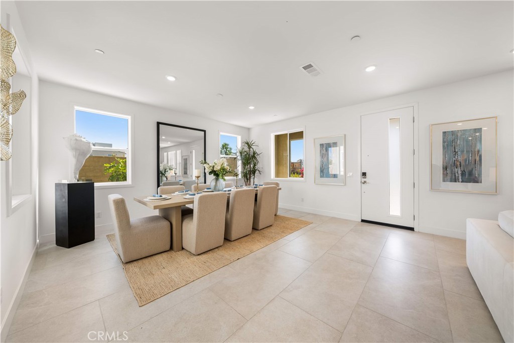 MLS #OC25225907 image #11