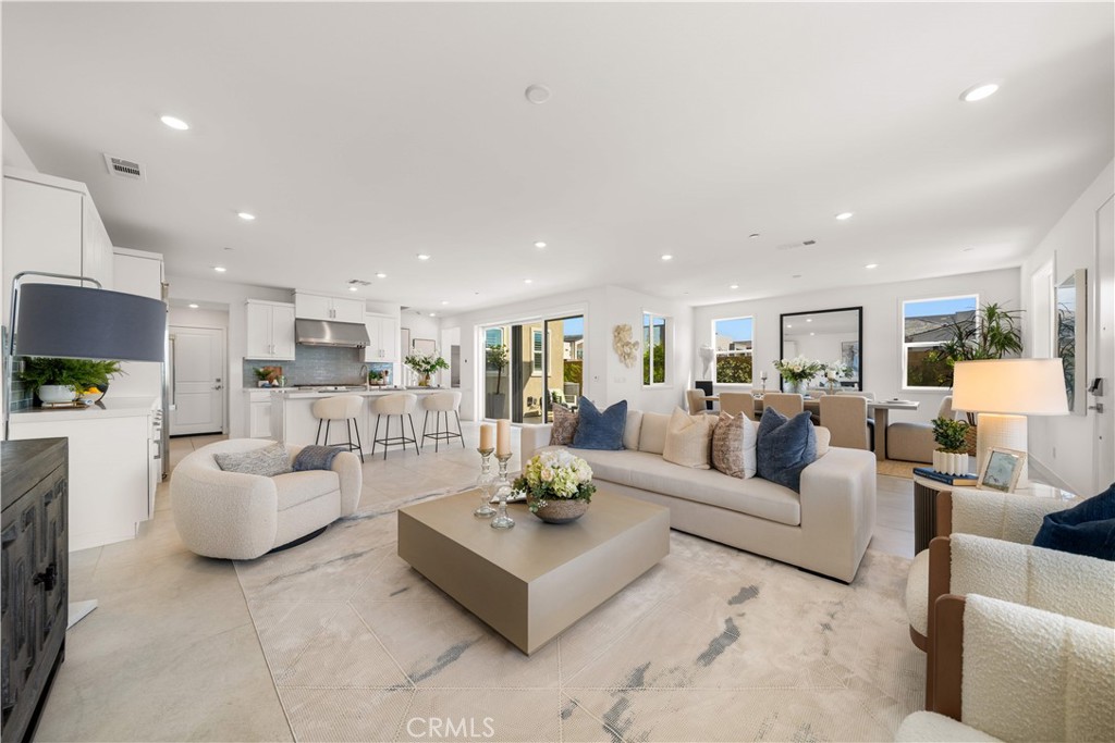 MLS #OC25225907 image #15