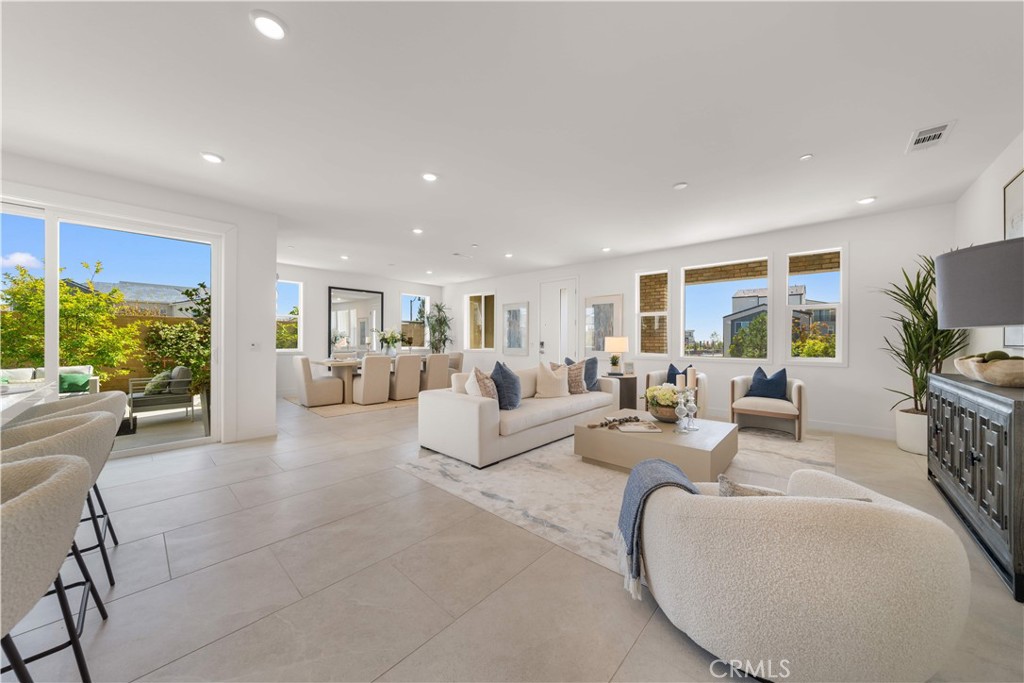 MLS #OC25225907 image #22