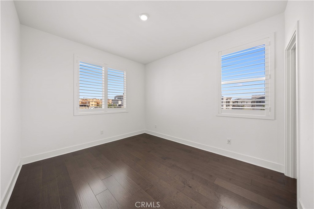 MLS #OC25225907 image #38