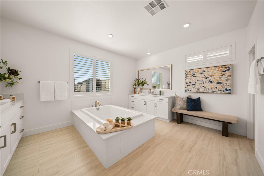 MLS #OC25225907 image #49