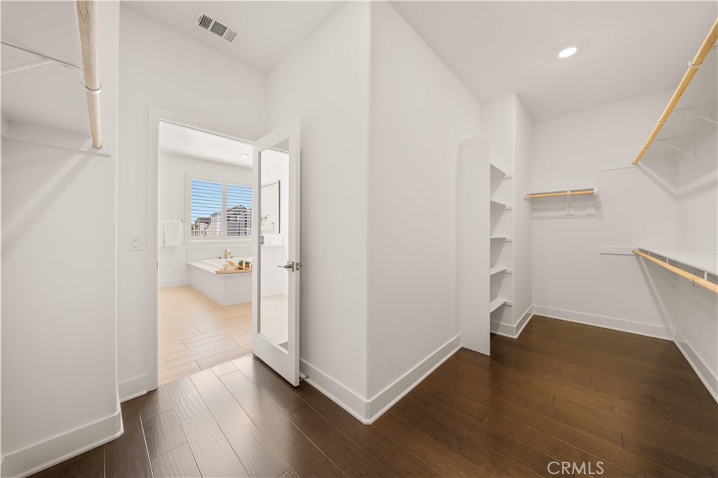 MLS #OC25225907 image #52