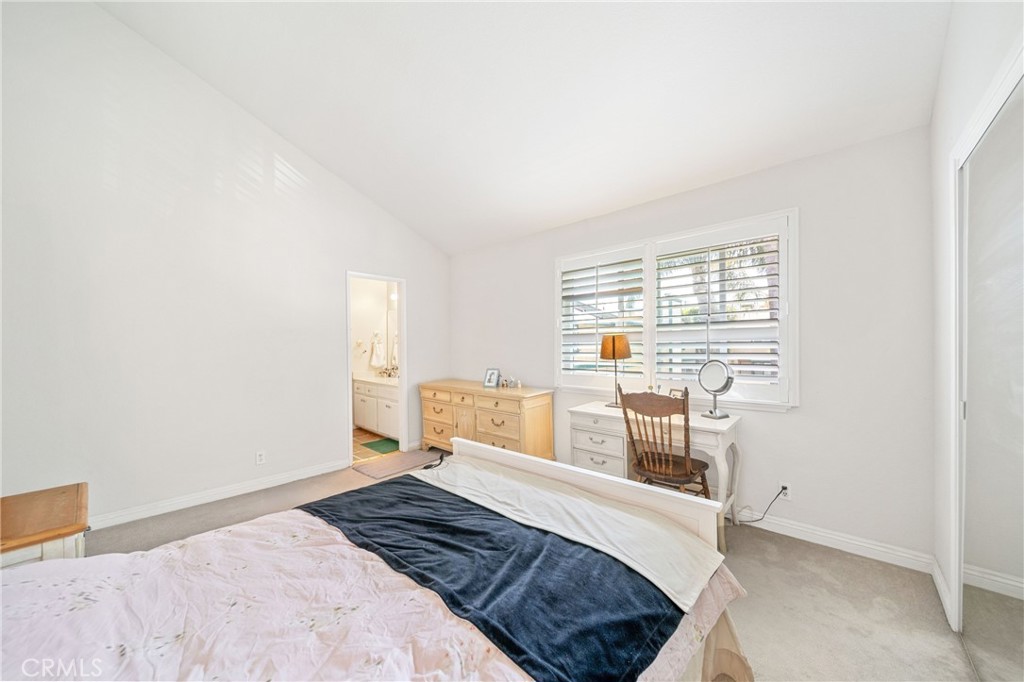 MLS #OC25225942 image #12