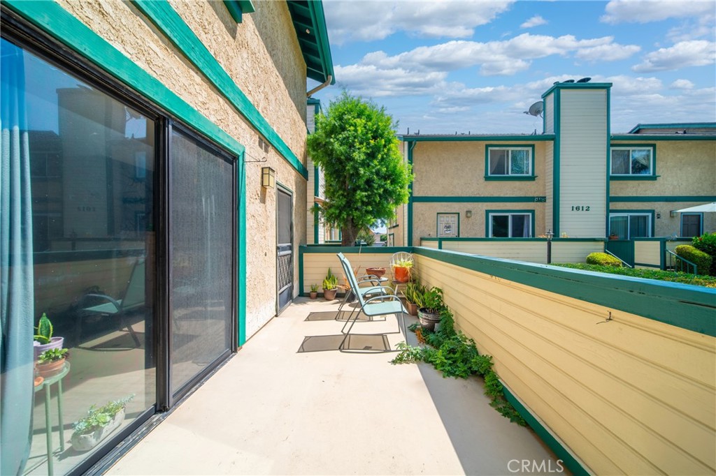 MLS #OC25225942 image #18