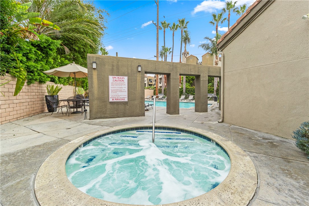 MLS #OC25226103 image #24