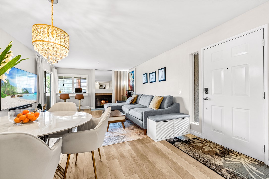 MLS #OC25226103 image #5