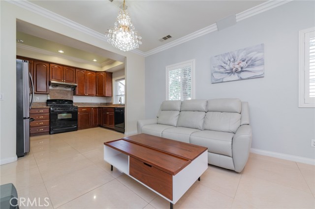 MLS #OC25226172 image #12