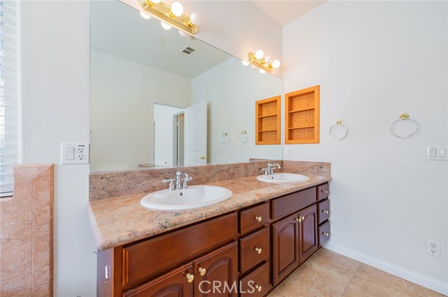 MLS #OC25226172 image #25