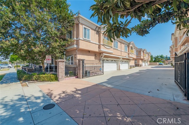 MLS #OC25226172 image #5