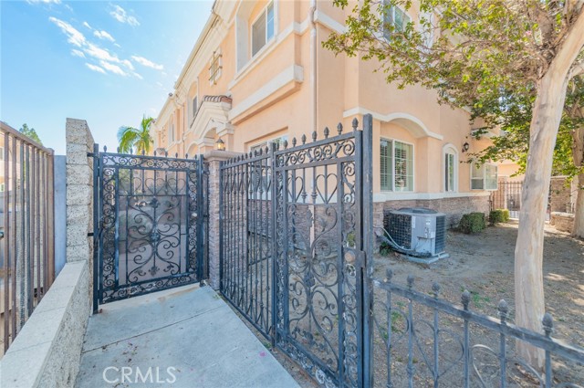 MLS #OC25226172 image #8