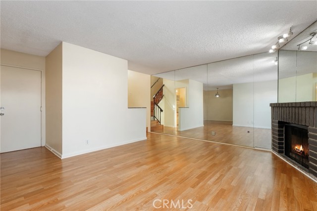 MLS #OC25226290 image #6