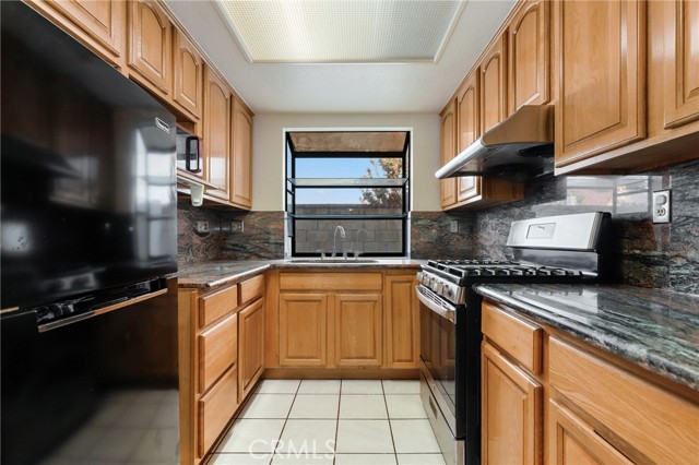 MLS #OC25226290 image #9