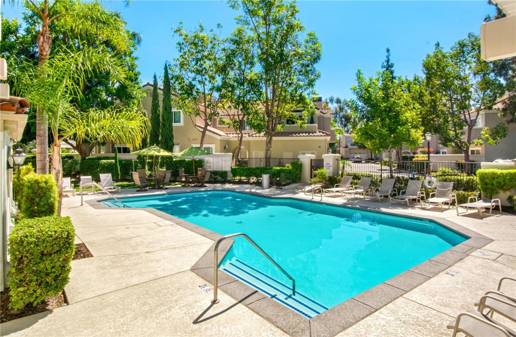 MLS #OC25226345 image #30